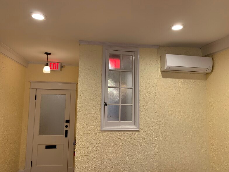 More Photos Of 251 Post Ave, Westbury Storefront Retail Office For Lease