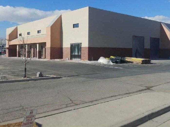 More Photos Of 8018 S Welby Park Dr, West Jordan Warehouse For Lease