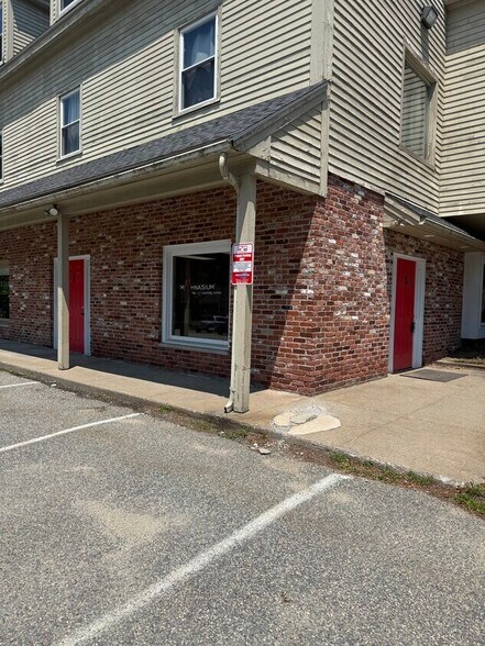 More Photos Of 339 Boston Post Rd, Sudbury Freestanding For Lease