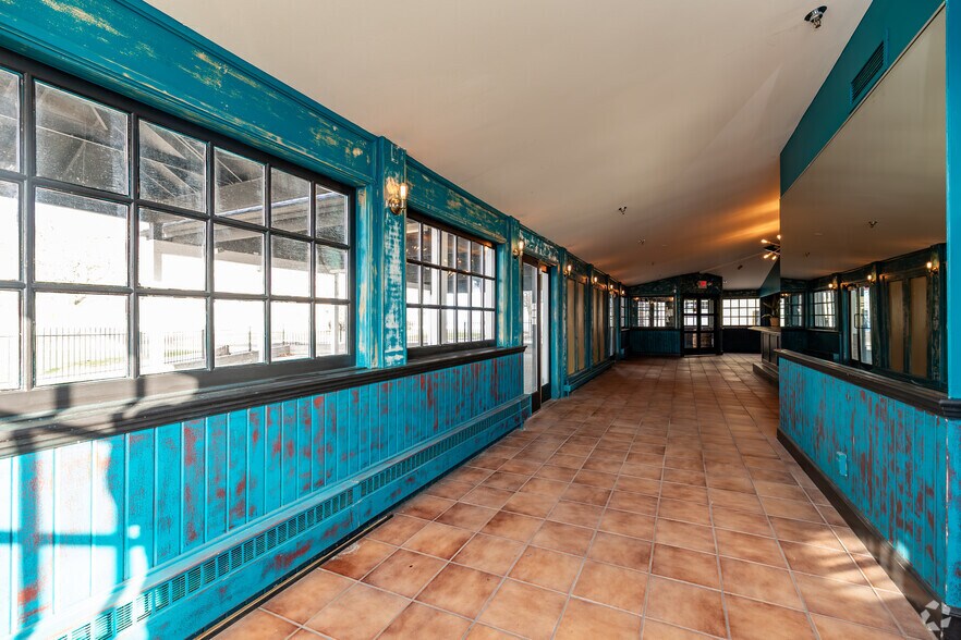 More Photos Of 6230-6360 Busch Blvd, Columbus Unknown For Lease