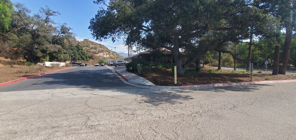 More Photos Of 30575 Trabuco Canyon Rd, Trabuco Canyon General Retail For Lease