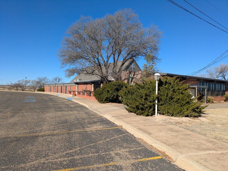 More Photos Of 4714 NW 4th Ave, Amarillo Religious Facility For Sale
