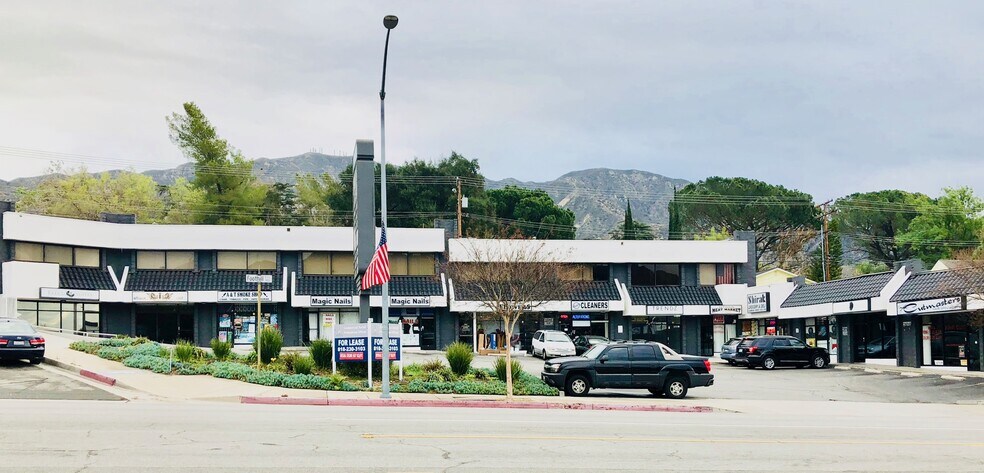More Photos Of 3857 Foothill Blvd, La Crescenta Storefront Retail Office For Lease