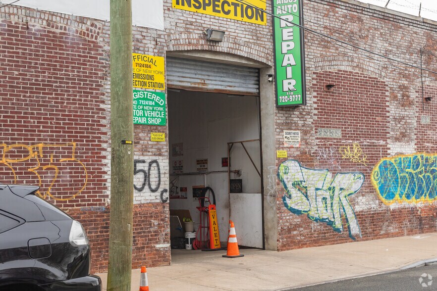 More Photos Of 450 Front St, Staten Island Warehouse For Sale