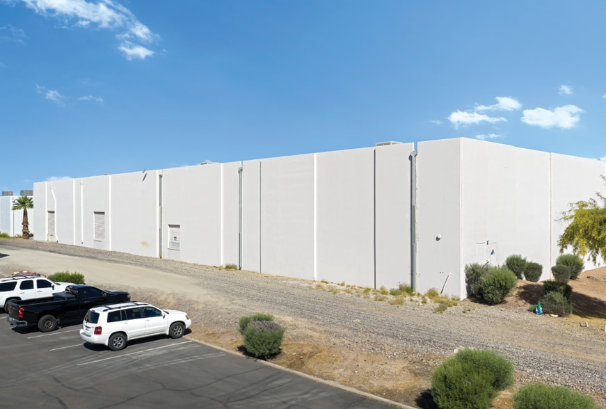 More Photos Of 731 W Fairmont Dr, Tempe Warehouse For Lease