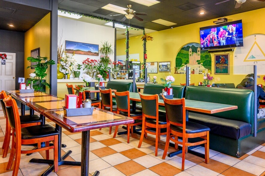 More Photos Of 714 N Nellis Blvd, Las Vegas Convenience Store For Sale