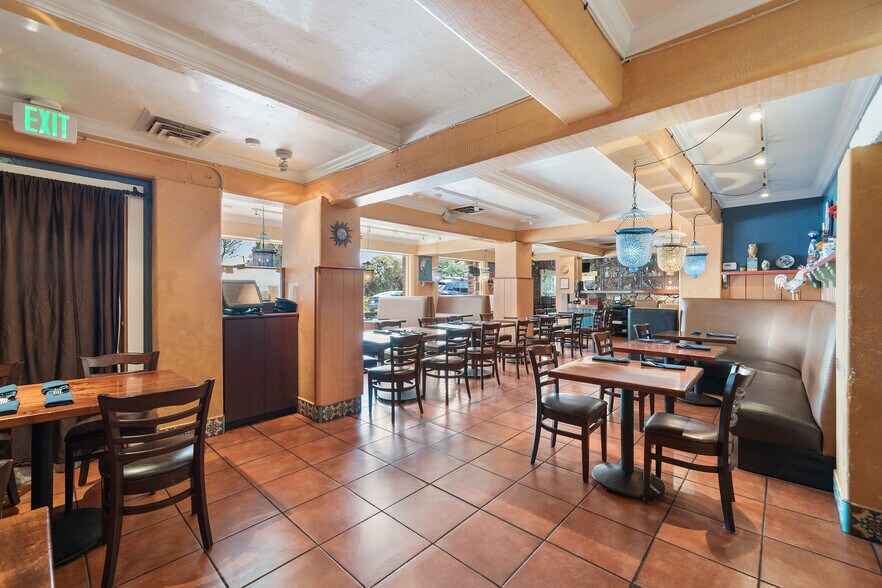 More Photos Of 2009 Bridgeway, Sausalito Restaurant For Lease