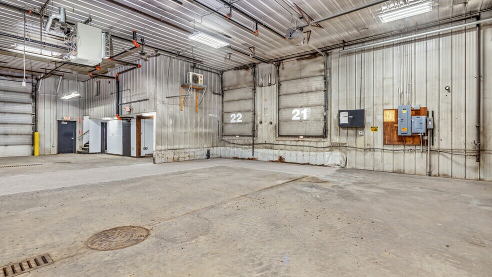 More Photos Of 1025 Pyle Dr, Kingsford Industrial For Sale