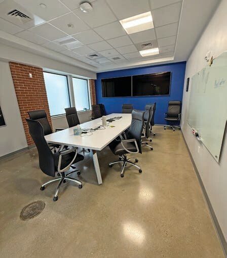 More Photos Of 50 Tower Ln, Avon Light Manufacturing For Sale