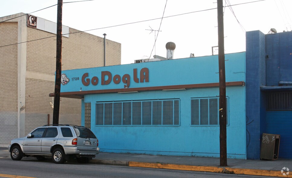 More Photos Of 1728 Maple Ave, Los Angeles Warehouse For Lease