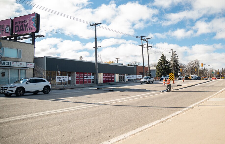 More Photos Of 612-620 Academy Rd, Winnipeg General Retail For Sale