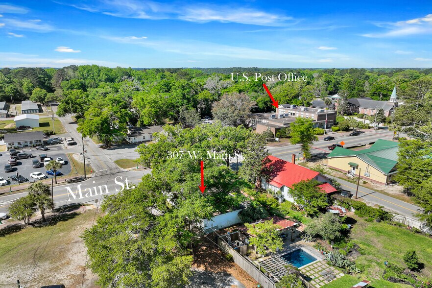 More Photos Of 307 Main Street, Ridgeland Flex For Sale