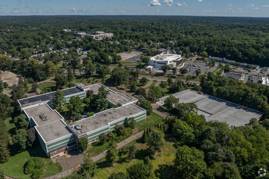 More Photos Of 120 Long Ridge Rd, Stamford Office For Lease