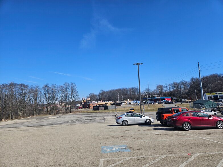 More Photos Of 15977-15981 State Route 170, Calcutta Freestanding For Lease