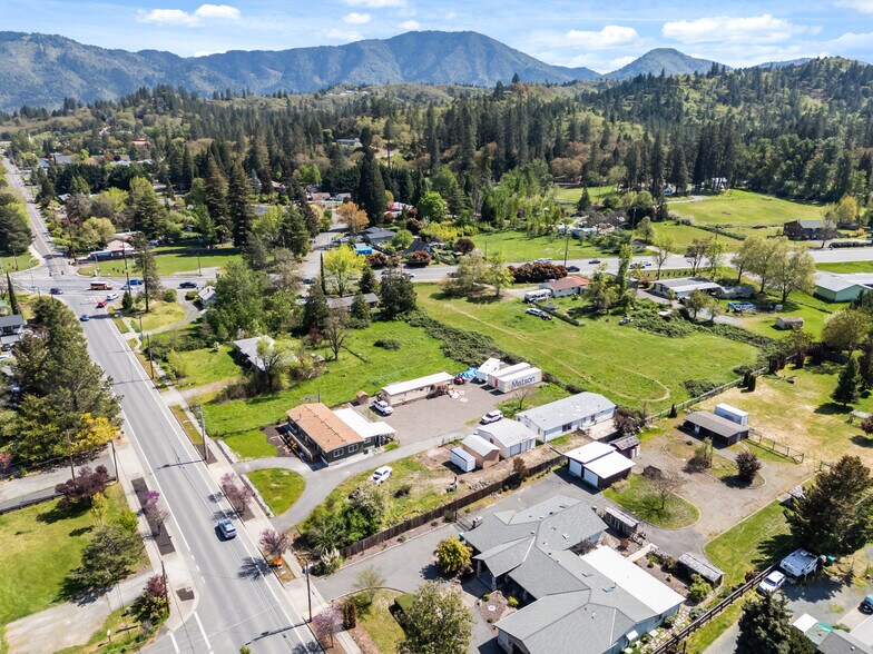 More Photos Of 815 W Harbeck Rd, Grants Pass Land For Sale