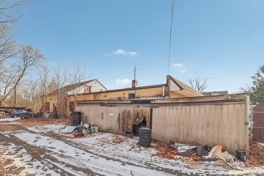 More Photos Of 1741 Princeton Ave, Lawrence Township Mercer Auto Repair For Sale