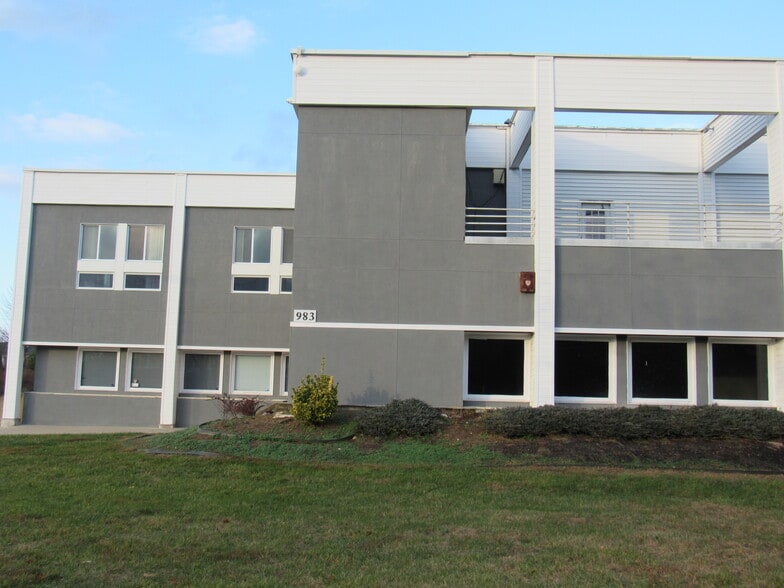 Primary Photo Of 983 State Route 33 W, Monroe Township Medical For Lease