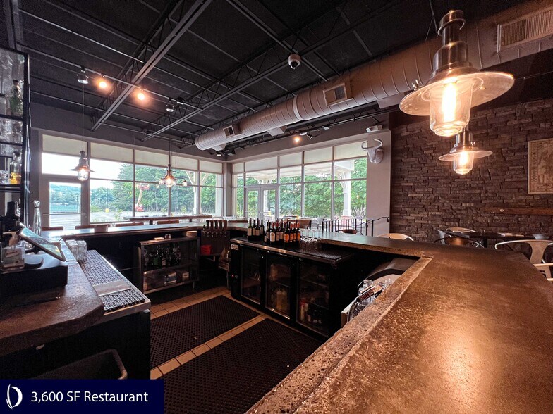 More Photos Of 921 White Plains Rd, Trumbull Storefront Retail Office For Lease