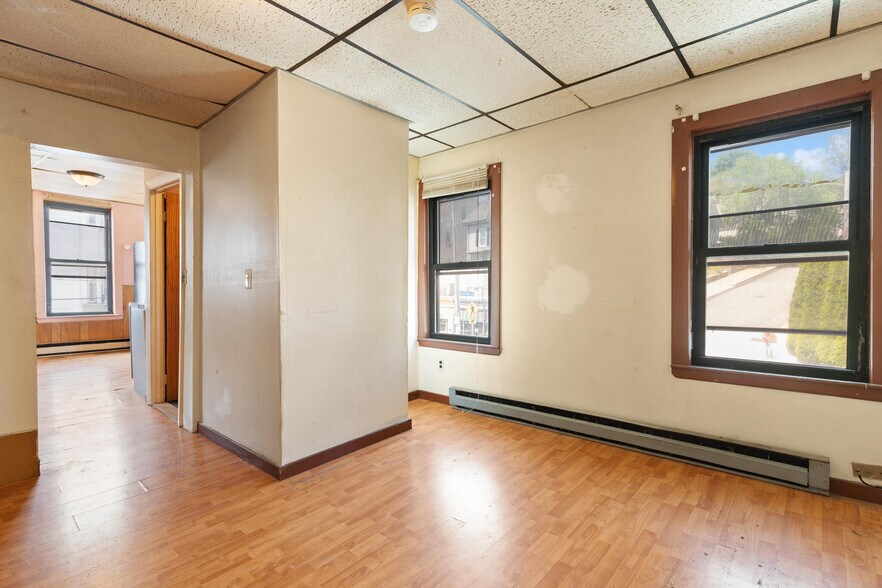 More Photos Of 385-387 Salem St, Malden Apartments For Sale