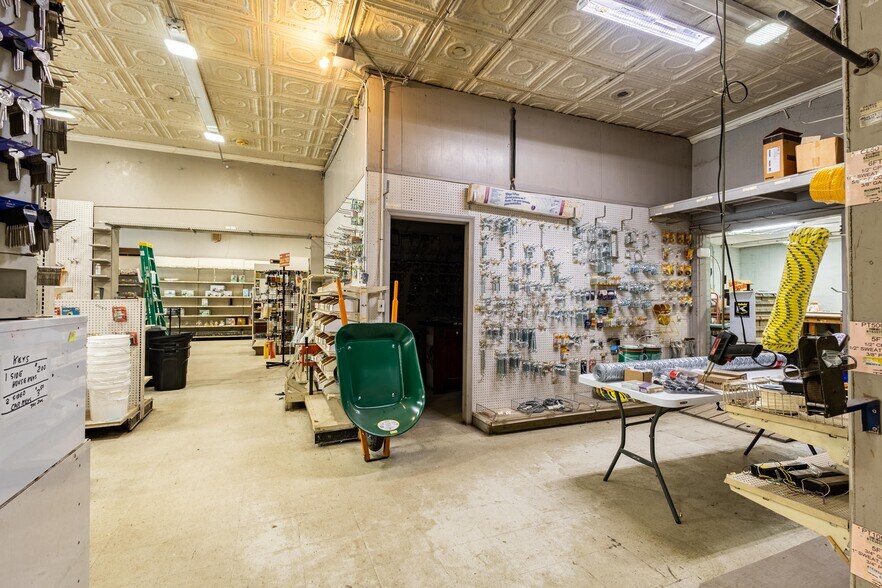 More Photos Of 1171 Main St S, Tifton Warehouse For Sale