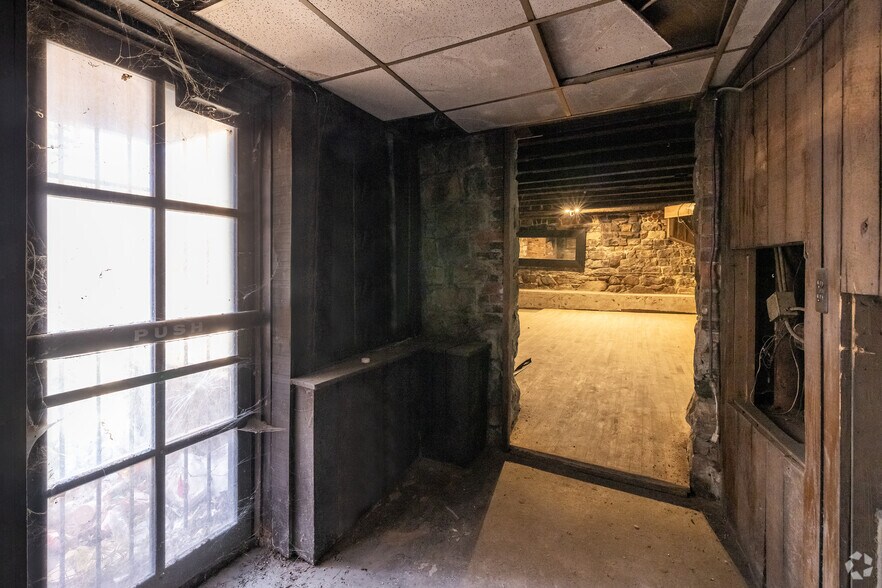 More Photos Of 510 Summit Ave, Jersey City Restaurant For Sale