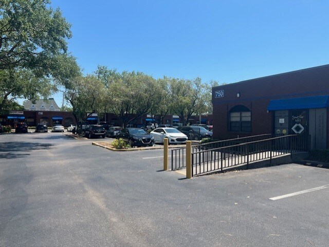 More Photos Of 750 N 94th Ave, Saint Petersburg Office For Lease