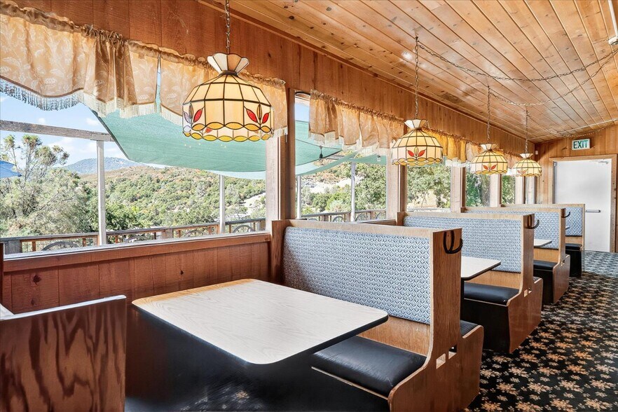 More Photos Of 42155 Highway 41, Oakhurst Restaurant For Sale
