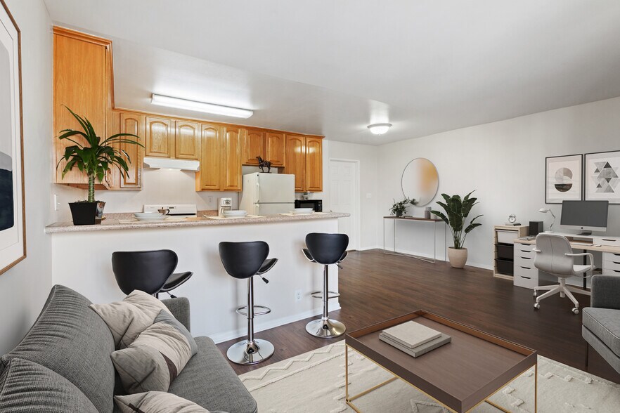More Photos Of 721 W 30th St, Los Angeles Apartments For Sale