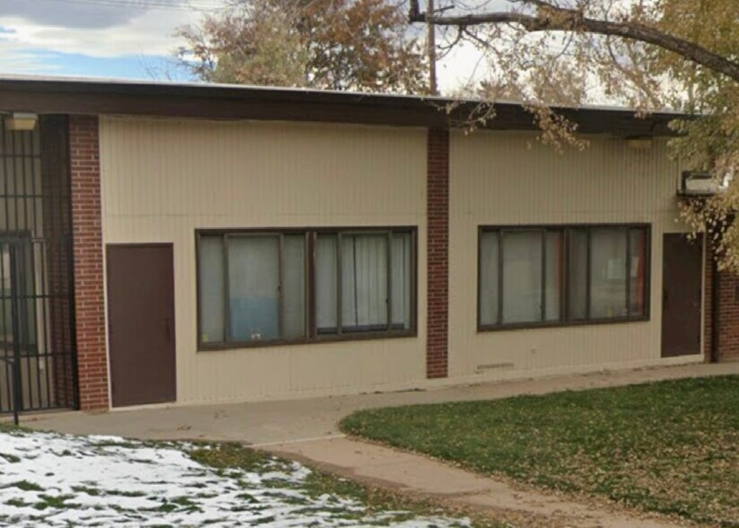 More Photos Of 1353 Macon St, Aurora Specialty For Lease