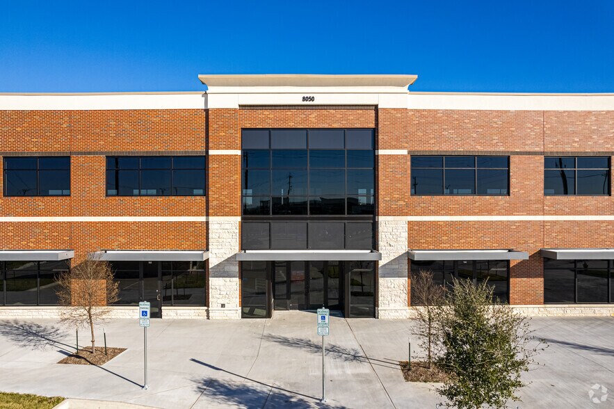 More Photos Of 8050 Preston Rd, Frisco General Retail For Lease