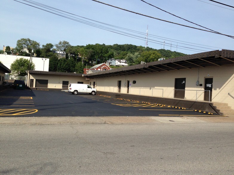 More Photos Of 1714 7th Ave, Charleston Warehouse For Lease