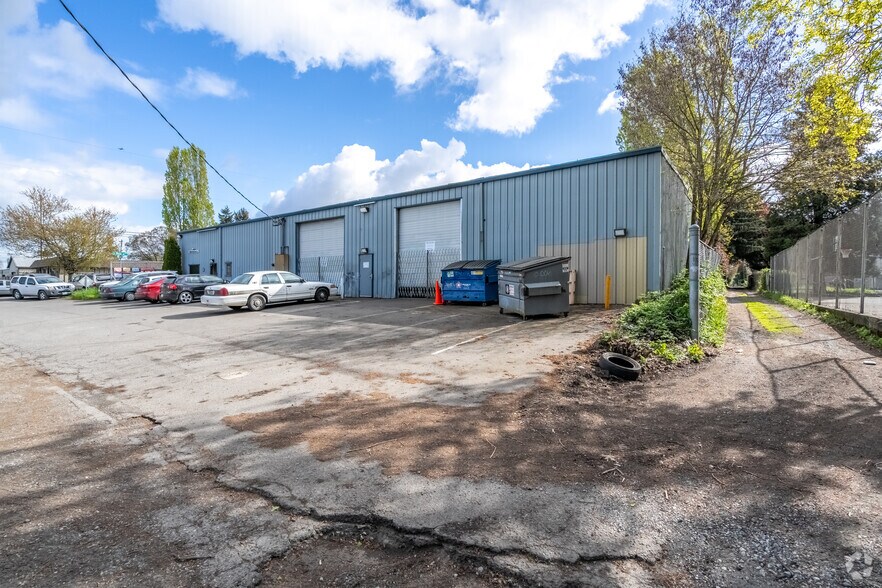 More Photos Of 8300 7th Ave S, Seattle Warehouse For Lease