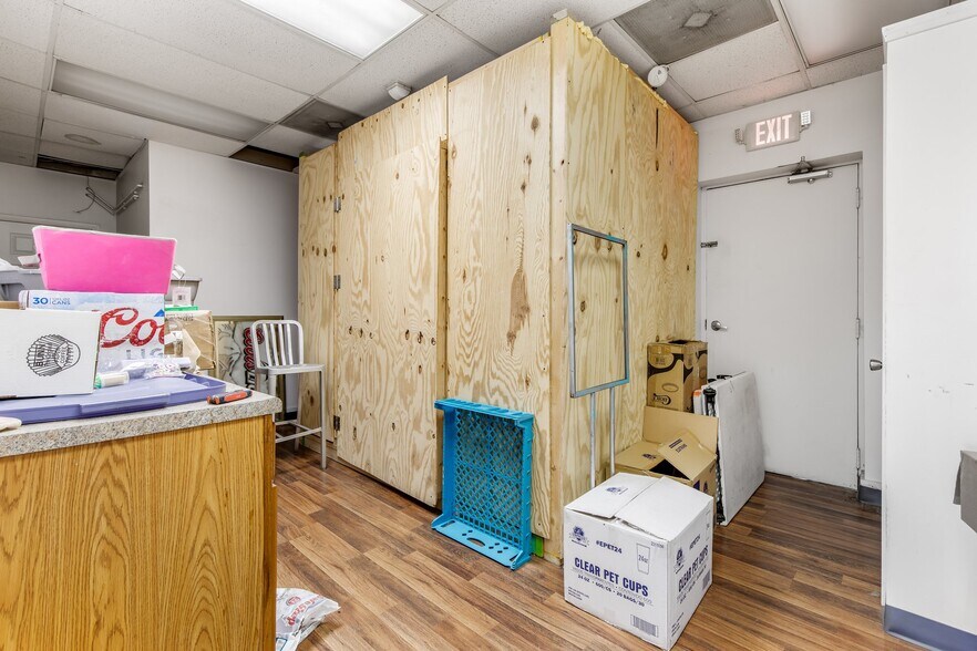 More Photos Of 516-522 Benham St, Bonne Terre Office For Lease