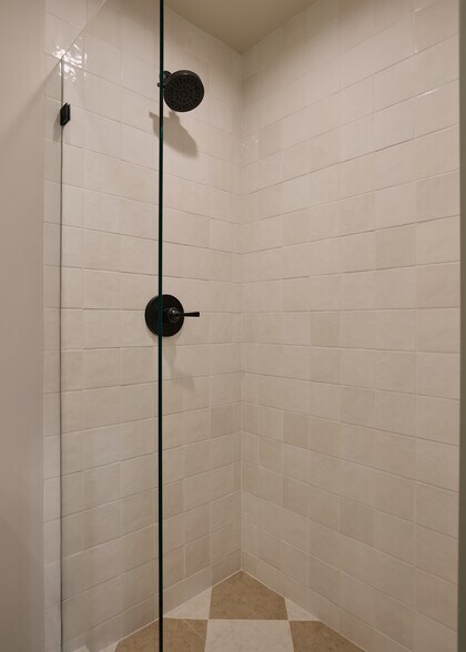 More Photos Of 1434 McDuff St, Los Angeles Apartments For Sale