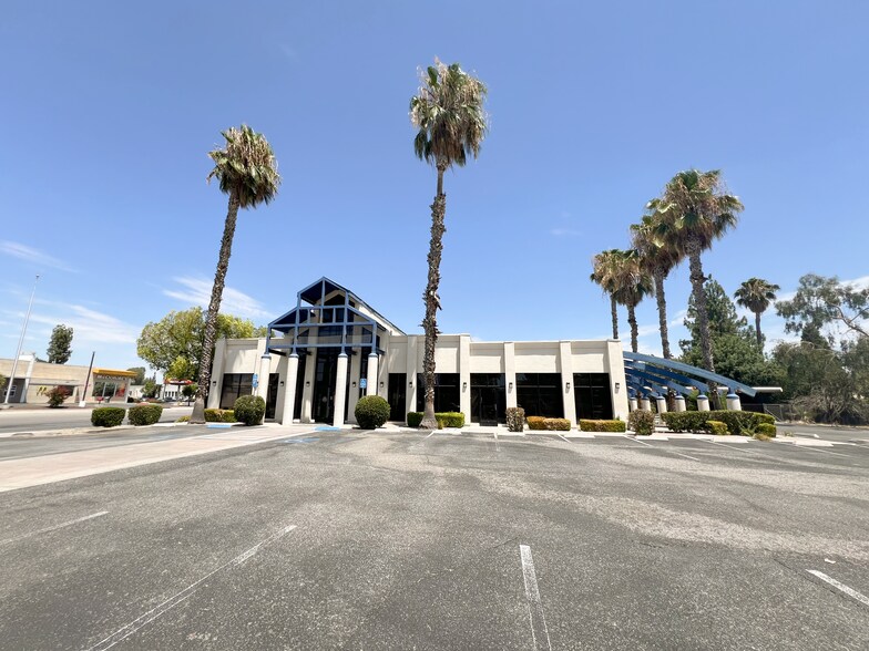 Primary Photo Of 4625 Ming Ave, Bakersfield Restaurant For Lease