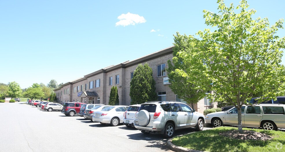 More Photos Of 1410 Incarnation Dr, Charlottesville Medical For Sale