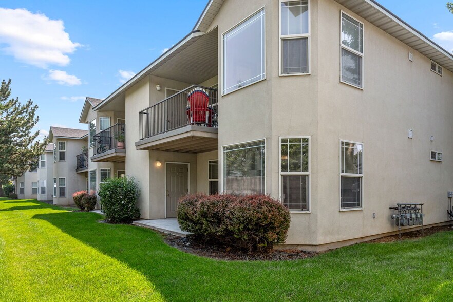 More Photos Of 1805 E Overland Rd, Meridian Apartments For Sale