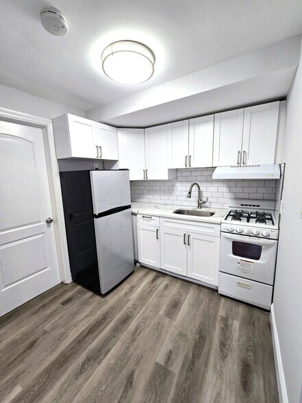 More Photos Of 275 Grand, Leonia Apartments For Sale