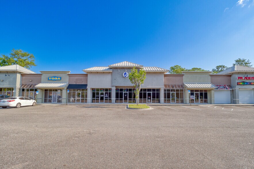 Primary Photo Of 3353 Dunn Ave, Jacksonville Storefront For Lease