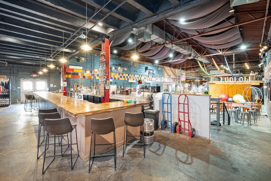 More Photos Of 322-324 Elm St, Ludlow Bar For Sale