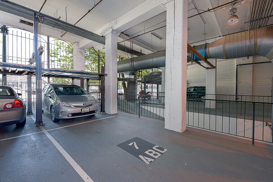 More Photos Of 512-536 1st Ave S, Seattle Apartments For Sale