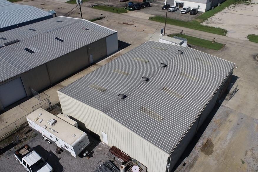 More Photos Of 2708 S Ruby Ave, Gonzales Warehouse For Lease