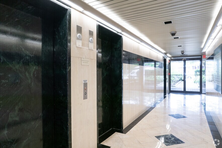 More Photos Of 720 E Palisades Ave, Englewood Cliffs Office For Lease