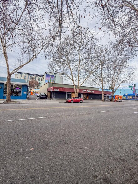 More Photos Of 995 E Santa Clara St, San Jose Storefront For Lease