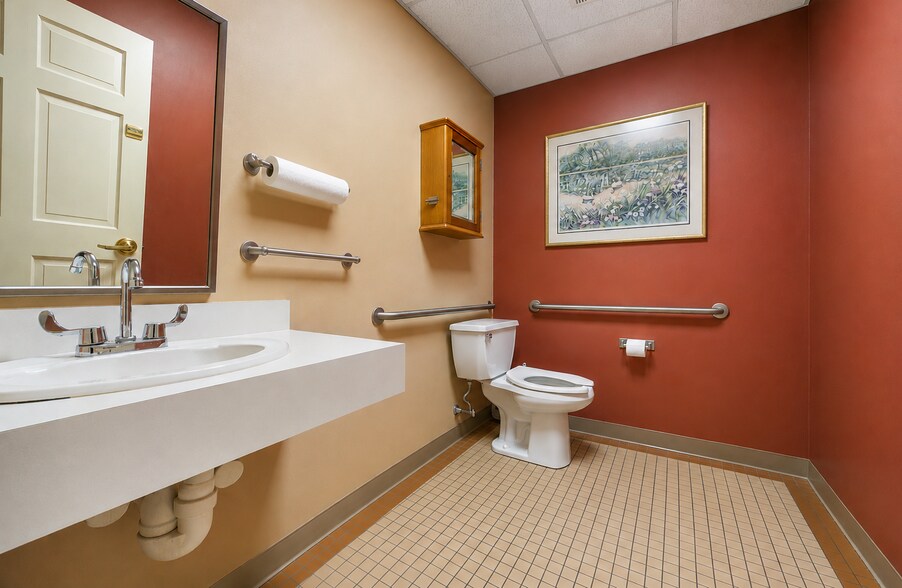 More Photos Of 828 Lynn Fells Pky, Melrose Office For Lease