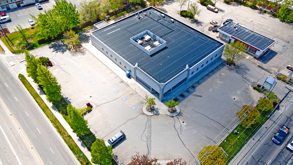 More Photos Of 5005 W Overland Rd, Boise Freestanding For Lease