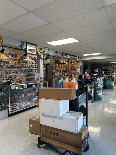 More Photos Of 7216 Ritchie Hwy, Glen Burnie Freestanding For Sale
