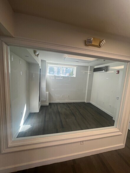 More Photos Of 277 Grand St, Jersey City Apartments For Lease