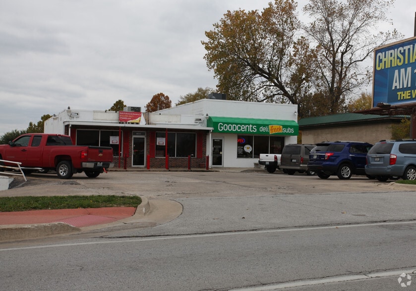 More Photos Of 17003 E US Highway 24, Independence General Retail For Lease