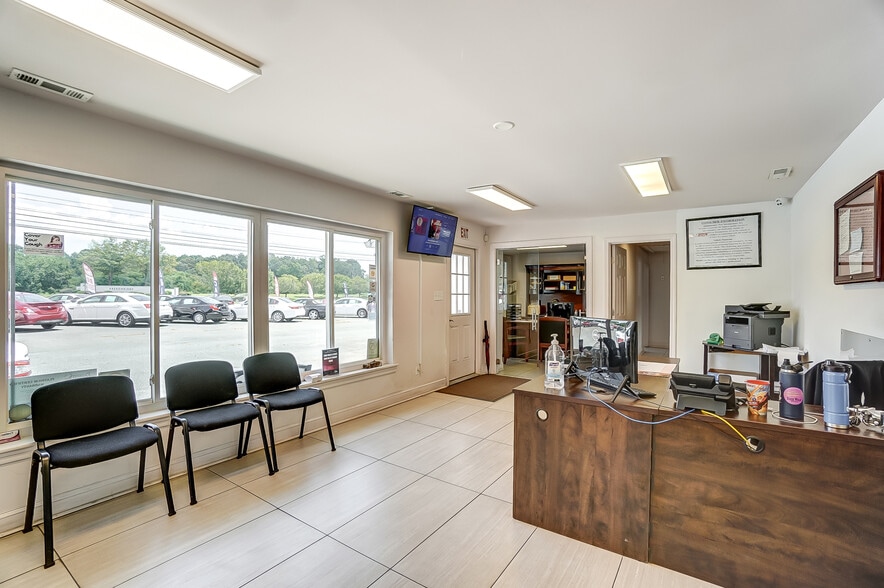 More Photos Of 4501 W Us-74 Hwy, Monroe Auto Dealership For Lease